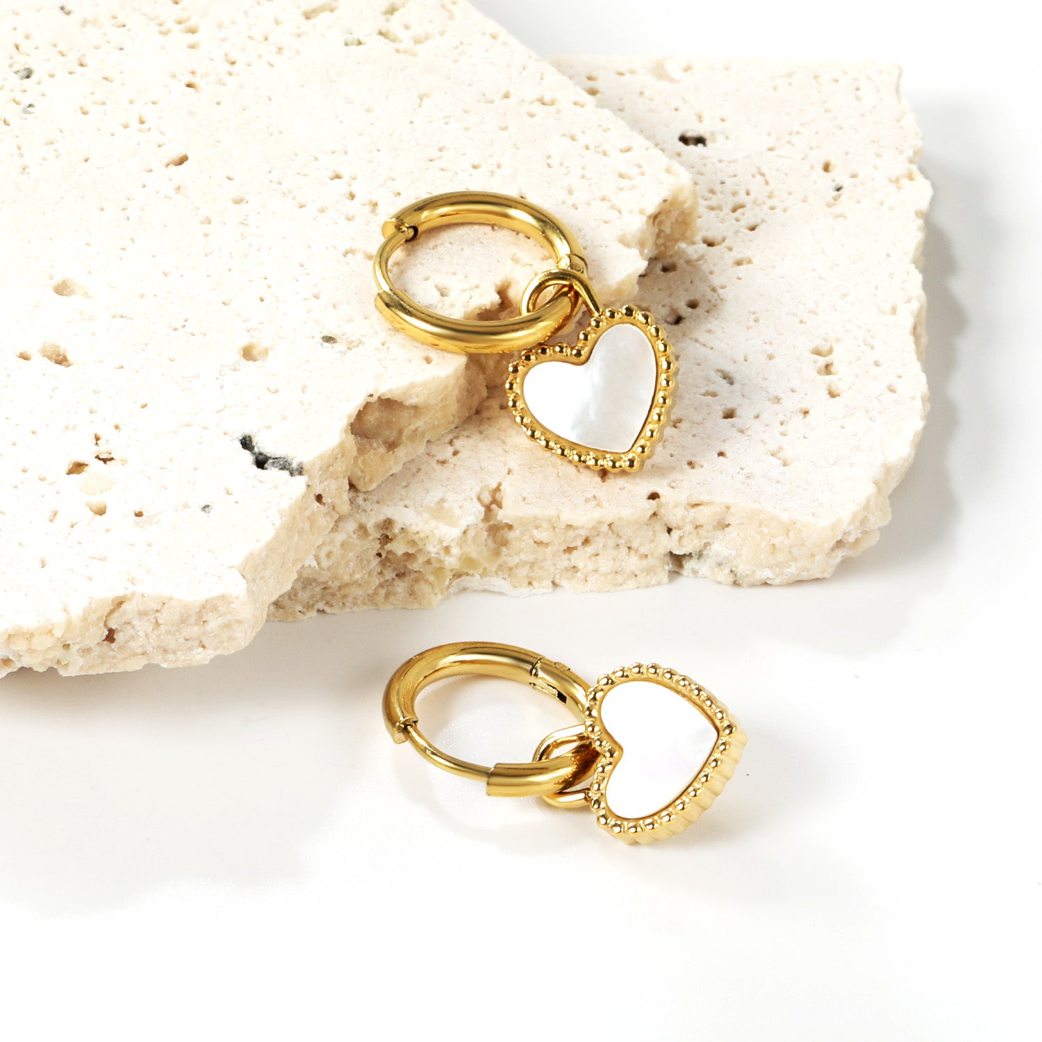 New designs heart charms hoops earrings for girls