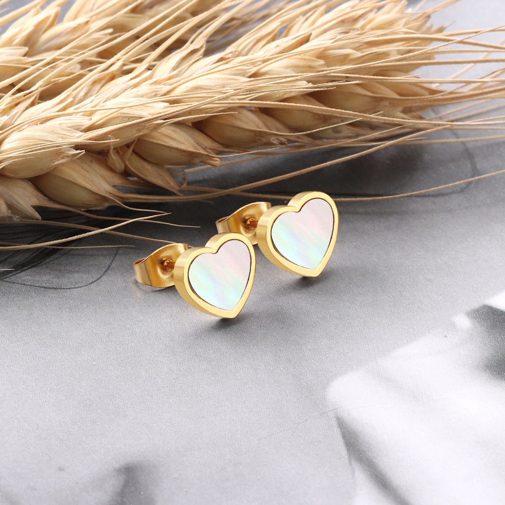 Shell Heart stud earrings